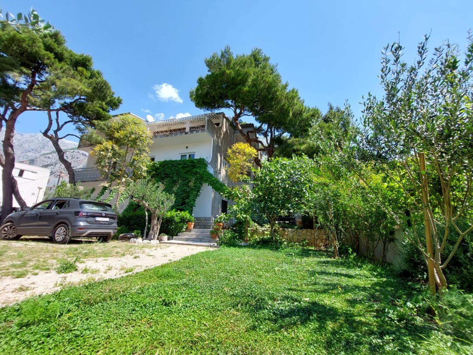 17 Pines * Makarska