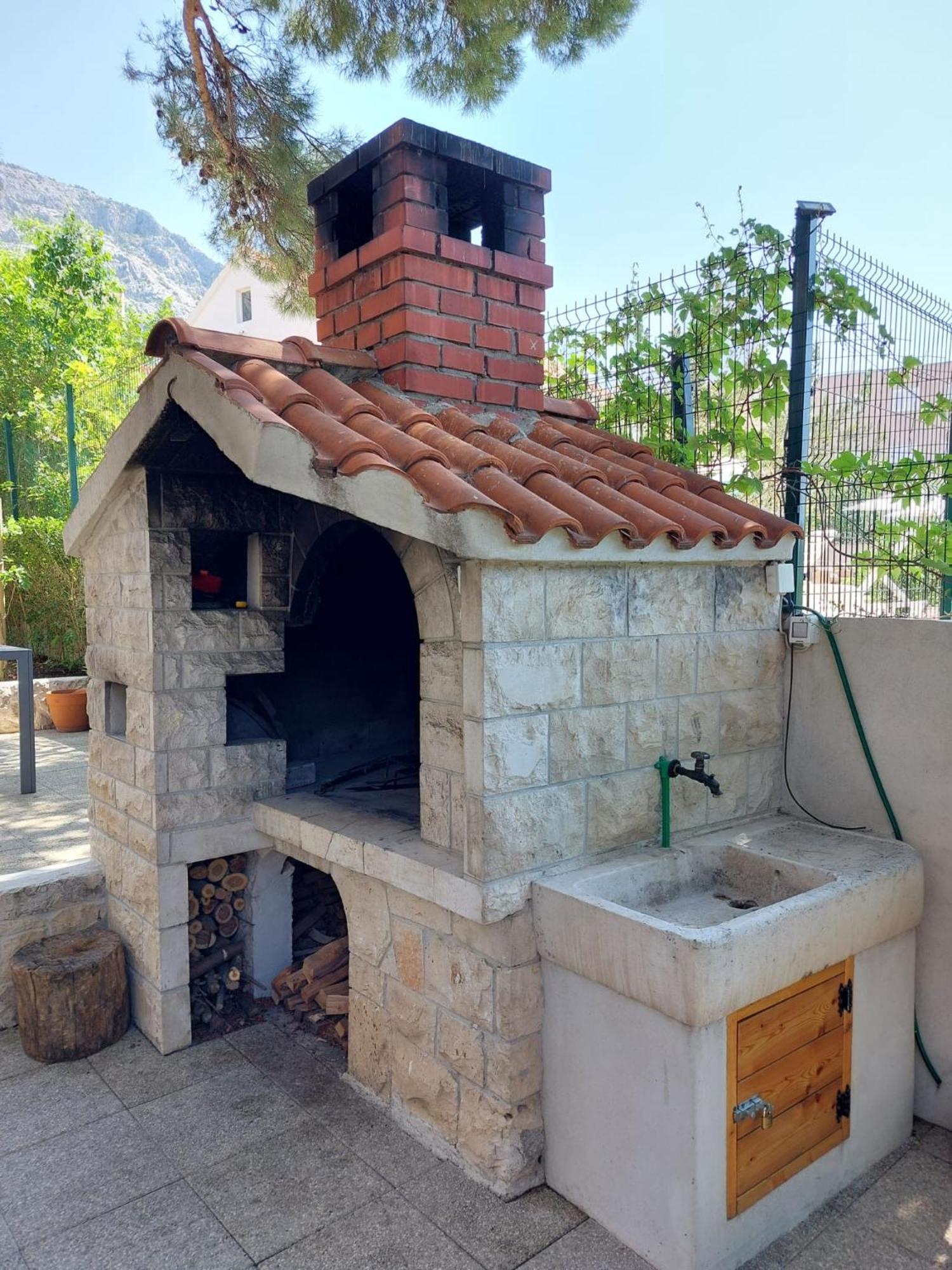 Apartment 17 Pines Makarska